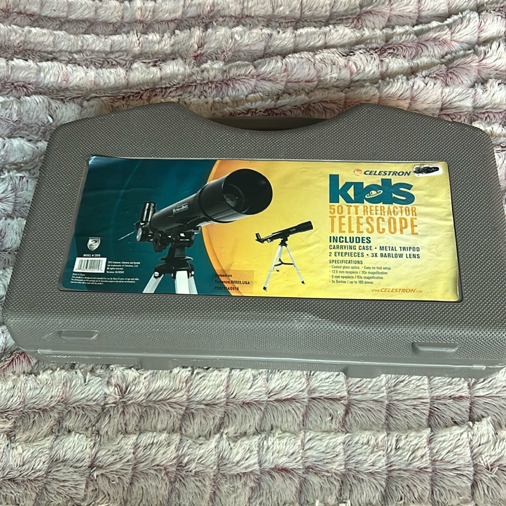 Celestron Kids 50TT Refractor Powerseeker Telescope